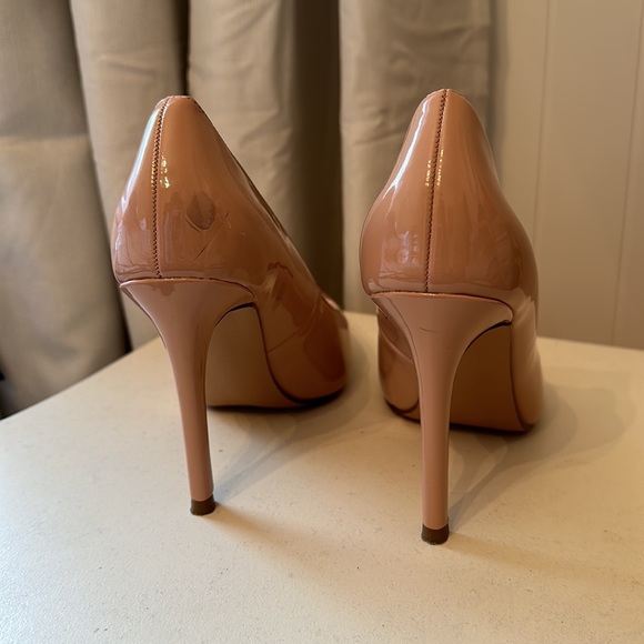 Michael Shannon Pumps - Picture 3 of 8